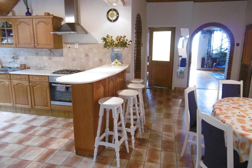 Panorama Vendeghaz Apartment Balatonszepezd Ruang foto